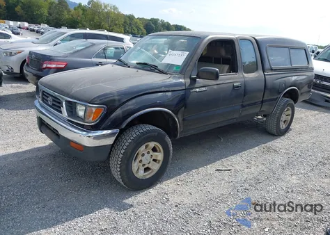 1996 Toyota Tacoma Xtracab from USA, damaged, VIN 4TAWN72N7TZ143617